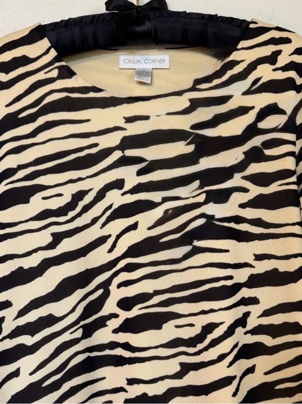 Vintage Y2K Sheer Mesh Stretchy knit Zebra Print Scoop Neck Top M